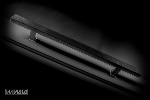 Uchwyt do drzwi QA10 40x20 C-35 Anoda czarna F40